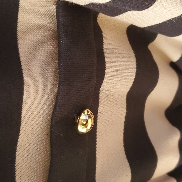 Cricket Lane  Expresso vintage  Shoulder pads tan & black stripe top Large NWT - Picture 8 of 12